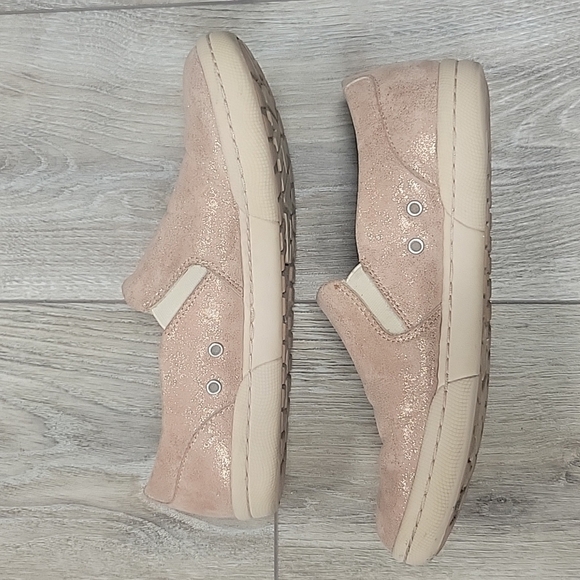 b.o.c. Pink Metallic Slip On Sneaker Size 8 - Picture 6 of 10